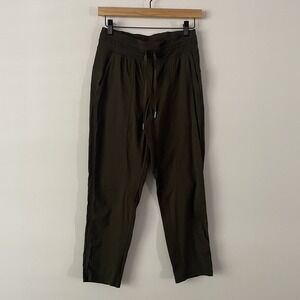 Lululemon Womens Tapered Crop Pants Olive Green Size 4 Drawstring Cinch Ankle